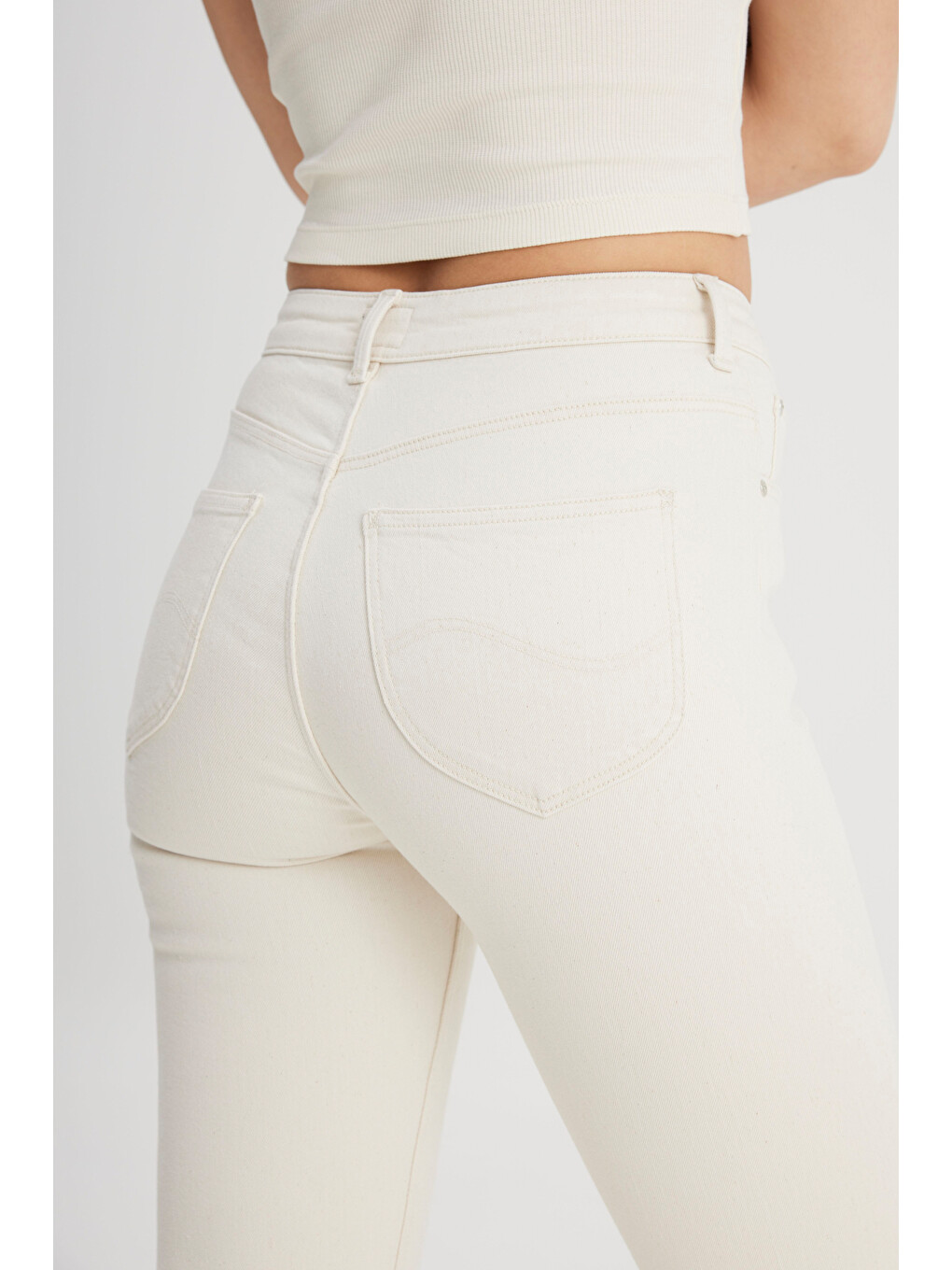 Ekru Breese Fit Dar Kesim Yüksek Bel Geniş Paça Jean Jean Pantolon-3