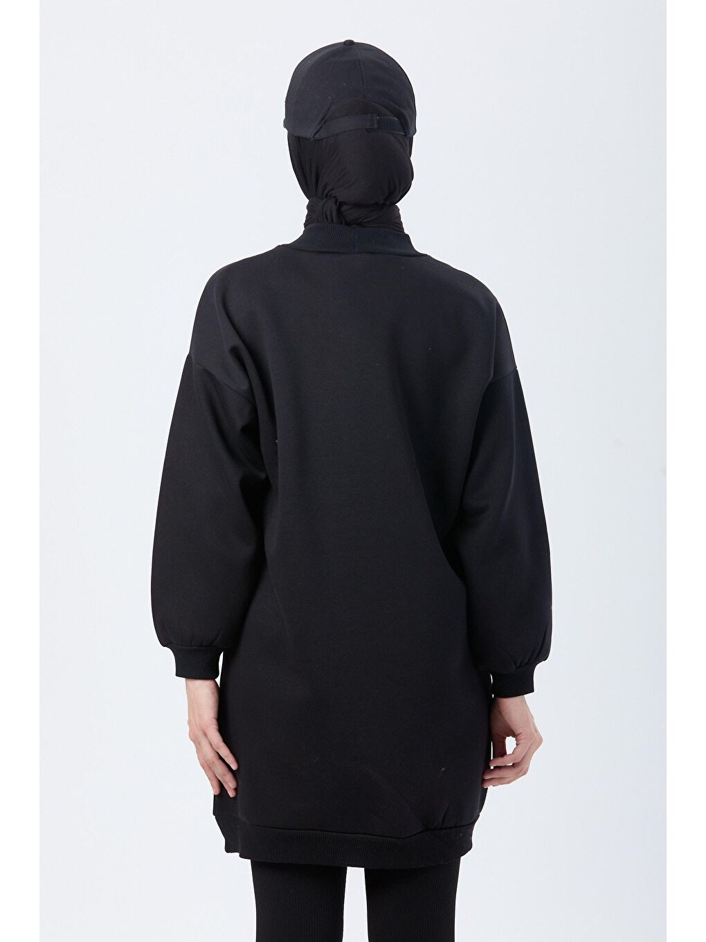 Bisiklet Yaka Kadın Siyah Sweat - 24111-4