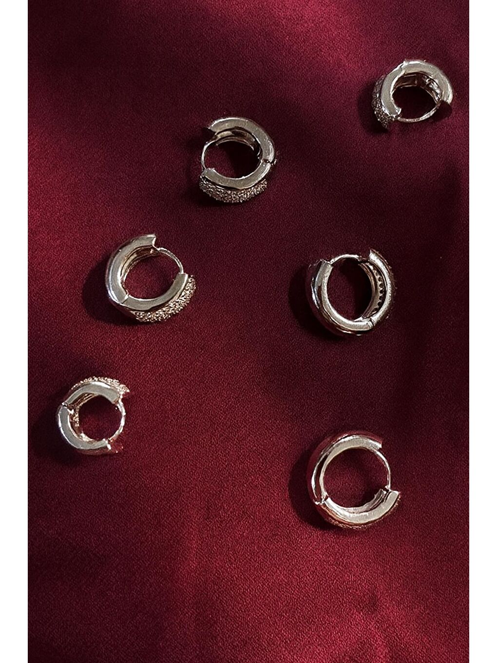 Gri Zirkon Taşlı Gümüş Rengi 6'lı Halka Küpe Seti-1