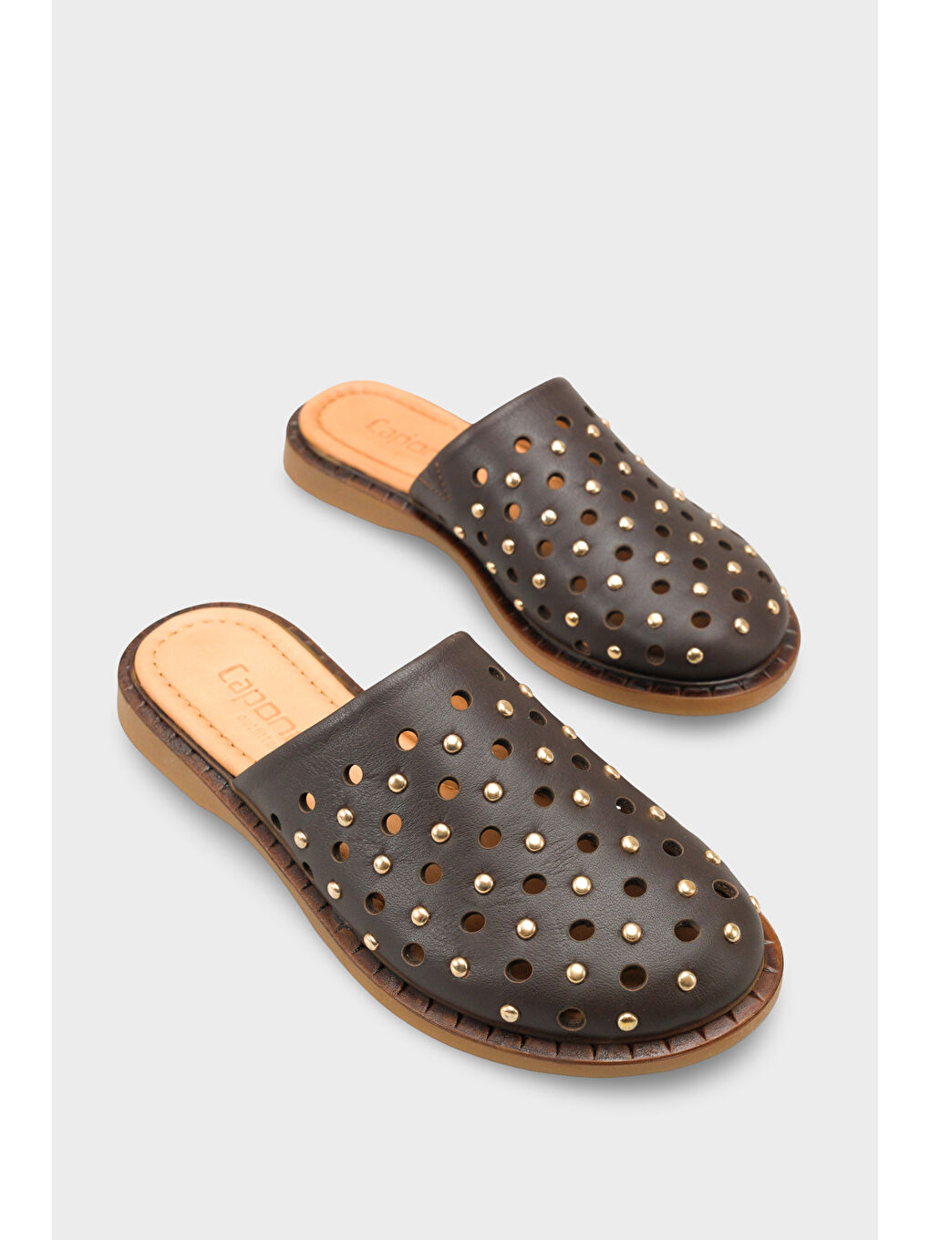 Kahverengi Lidia Hakiki Deri Düz Topuklu Zımbalı Kadın Sabo Terlik-1