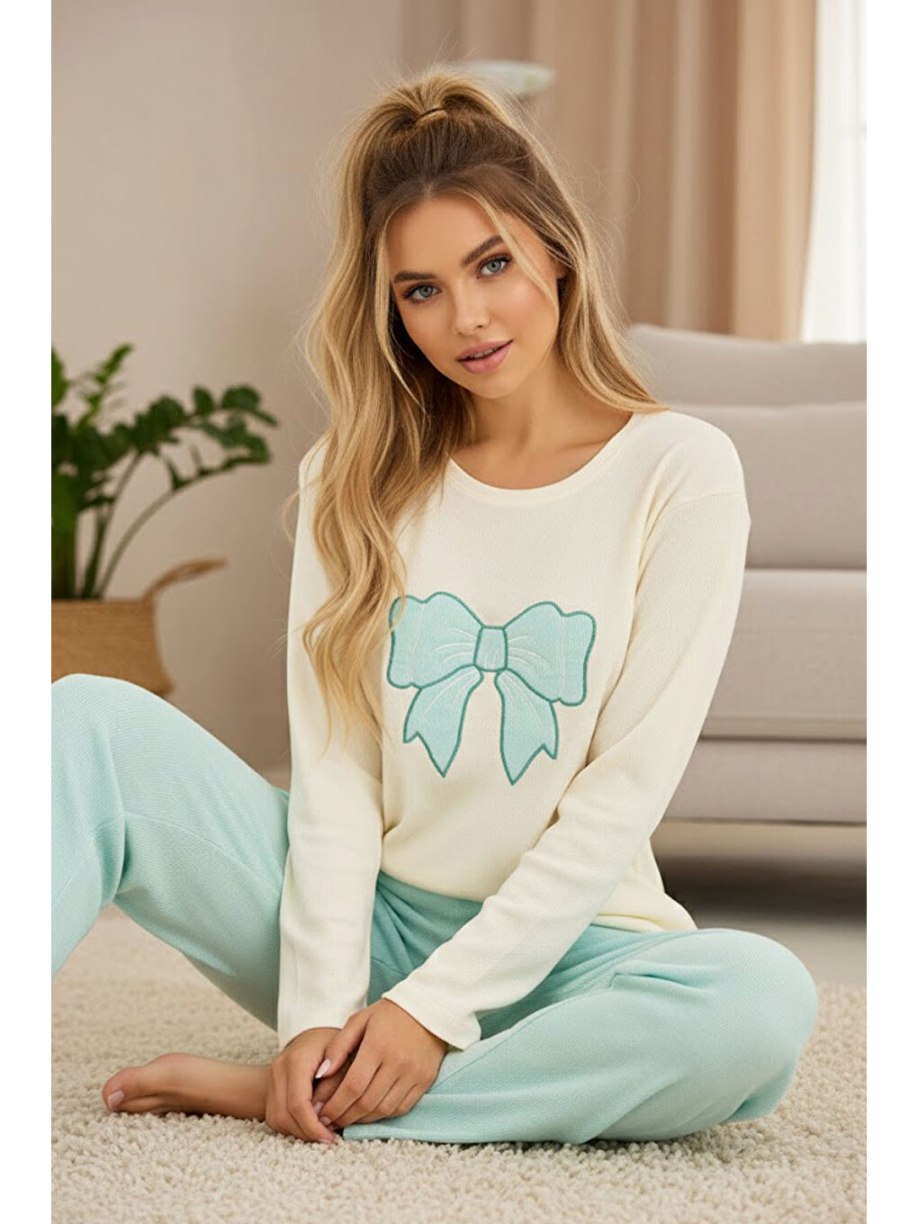 Yeşil Fiyonk Nakışlı Pamuklu Fitilli Kaşkorse Örme Pijama Takım25226012