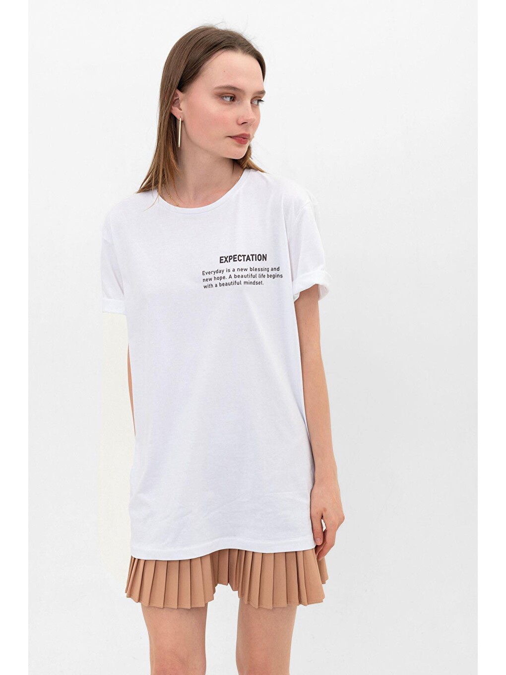 Beyaz Expectation Baskılı Oversize %100 Pamuk Kadın Tişört-1