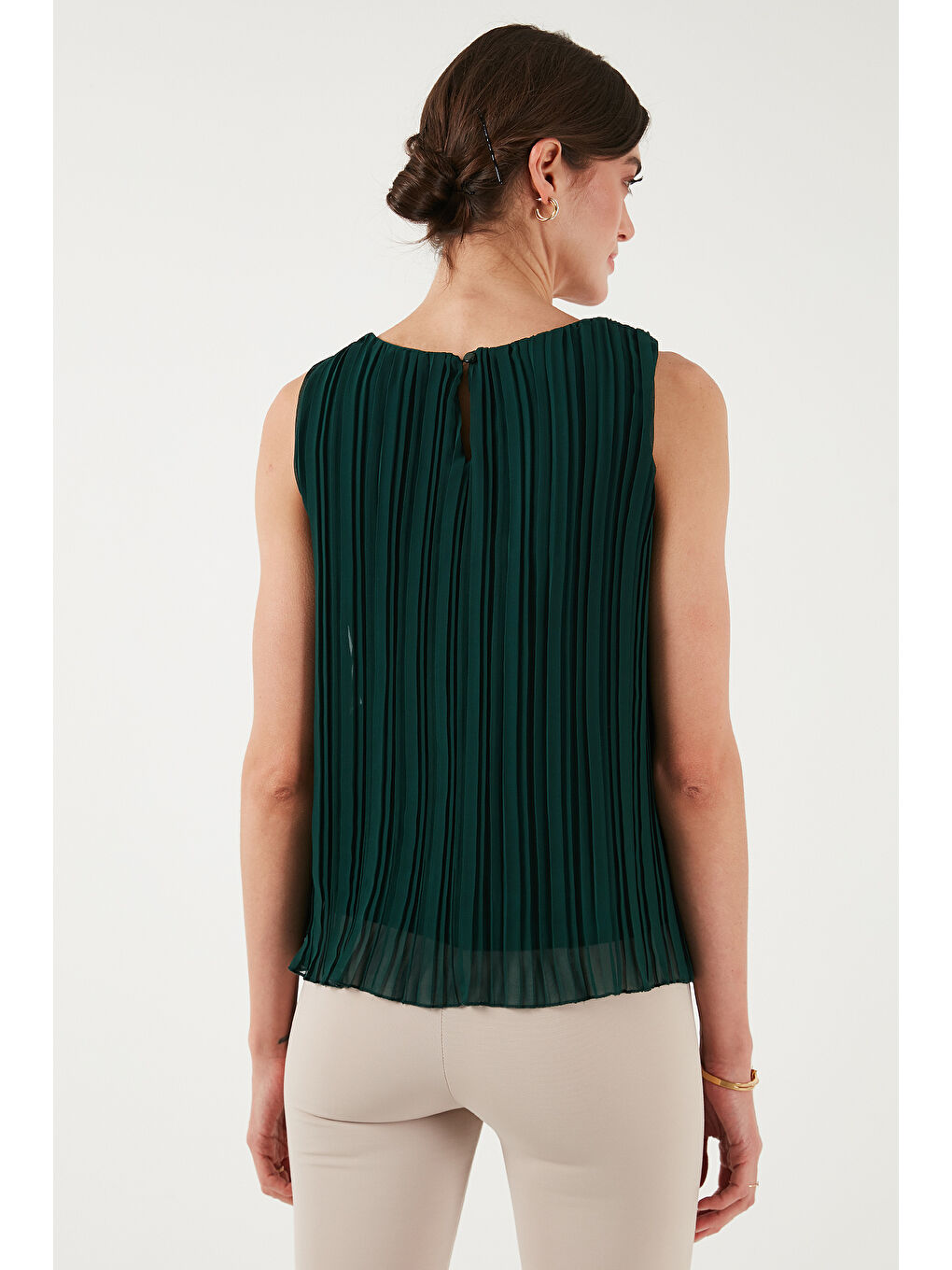 Yeşil Astarlı Kalın Askılı Standart Fit Bisiklet Yaka Şifon Kadın Bluz 611Fb220-6