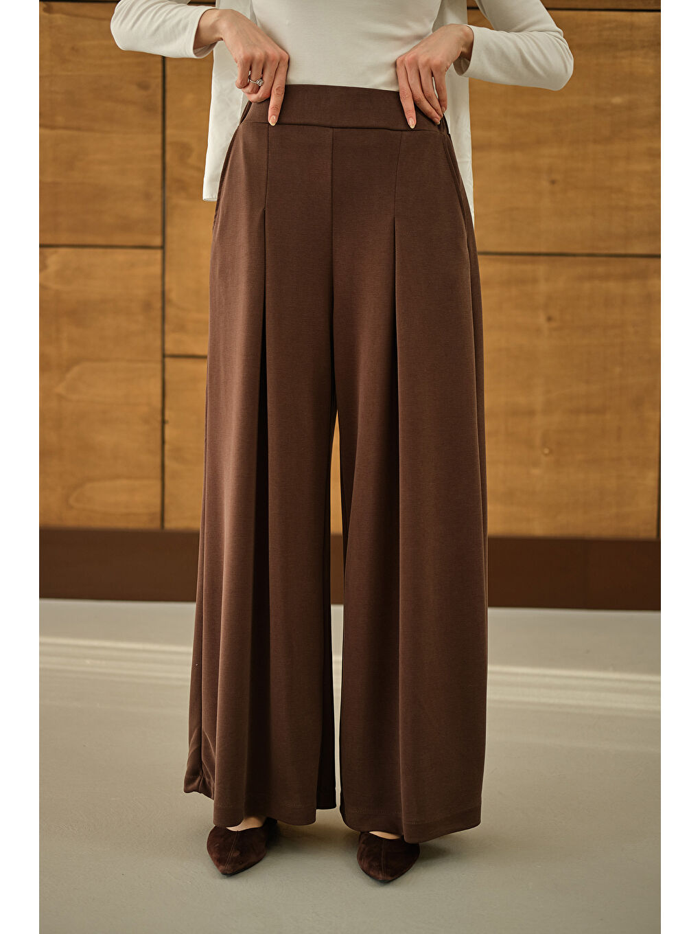 Kadın Bol Paça Pantolon Kahverengi-3