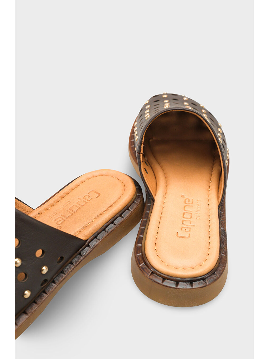 Kahverengi Lidia Hakiki Deri Düz Topuklu Zımbalı Kadın Sabo Terlik-3