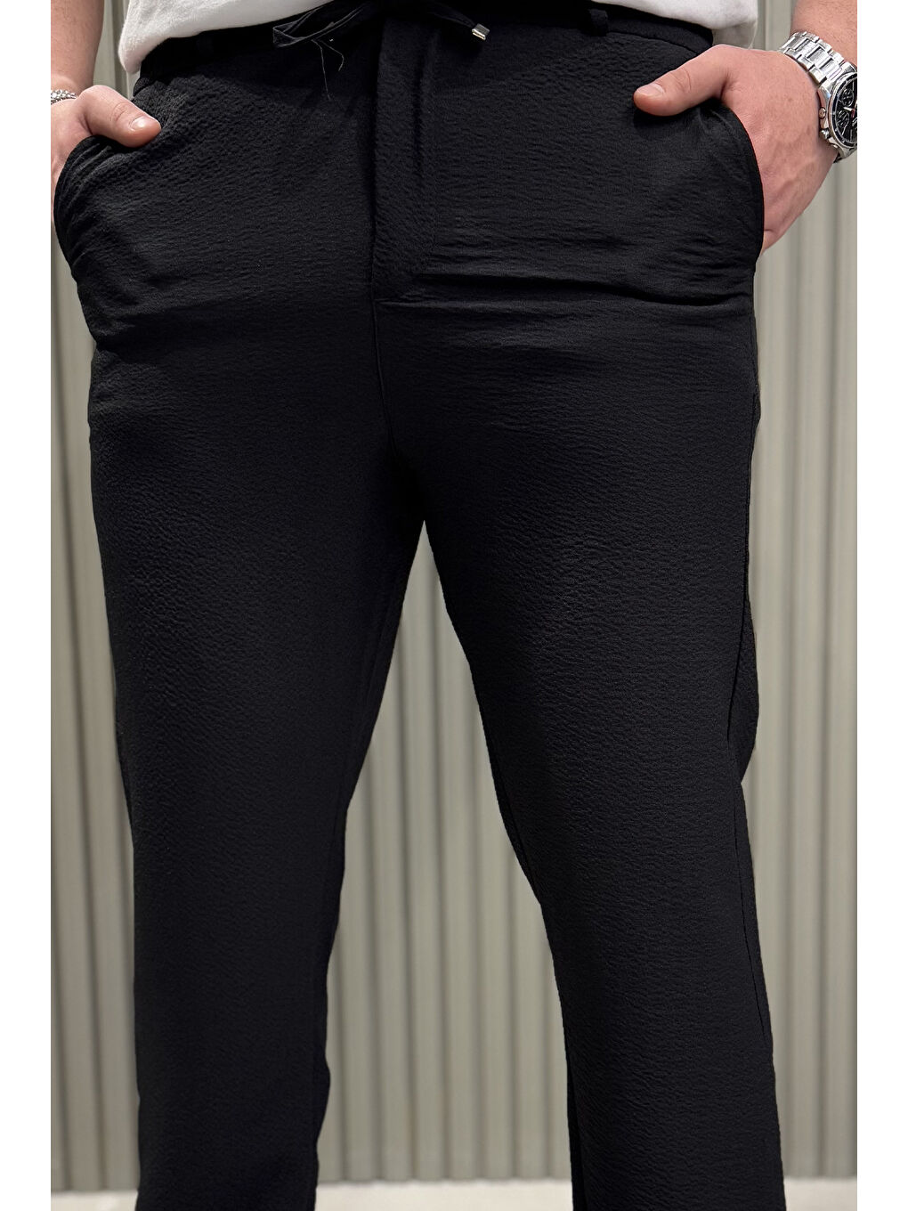 Siyah Bel Bağcıklı Düz Paça  Erkek Pantolon-3