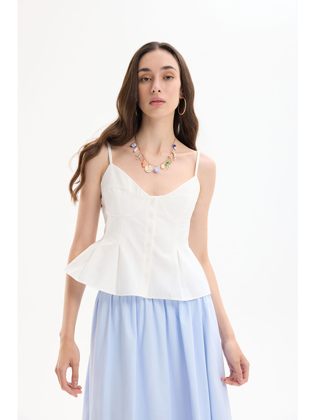 Pile Detaylı Düğmeli İnce Askılı Bluz Ekru-3