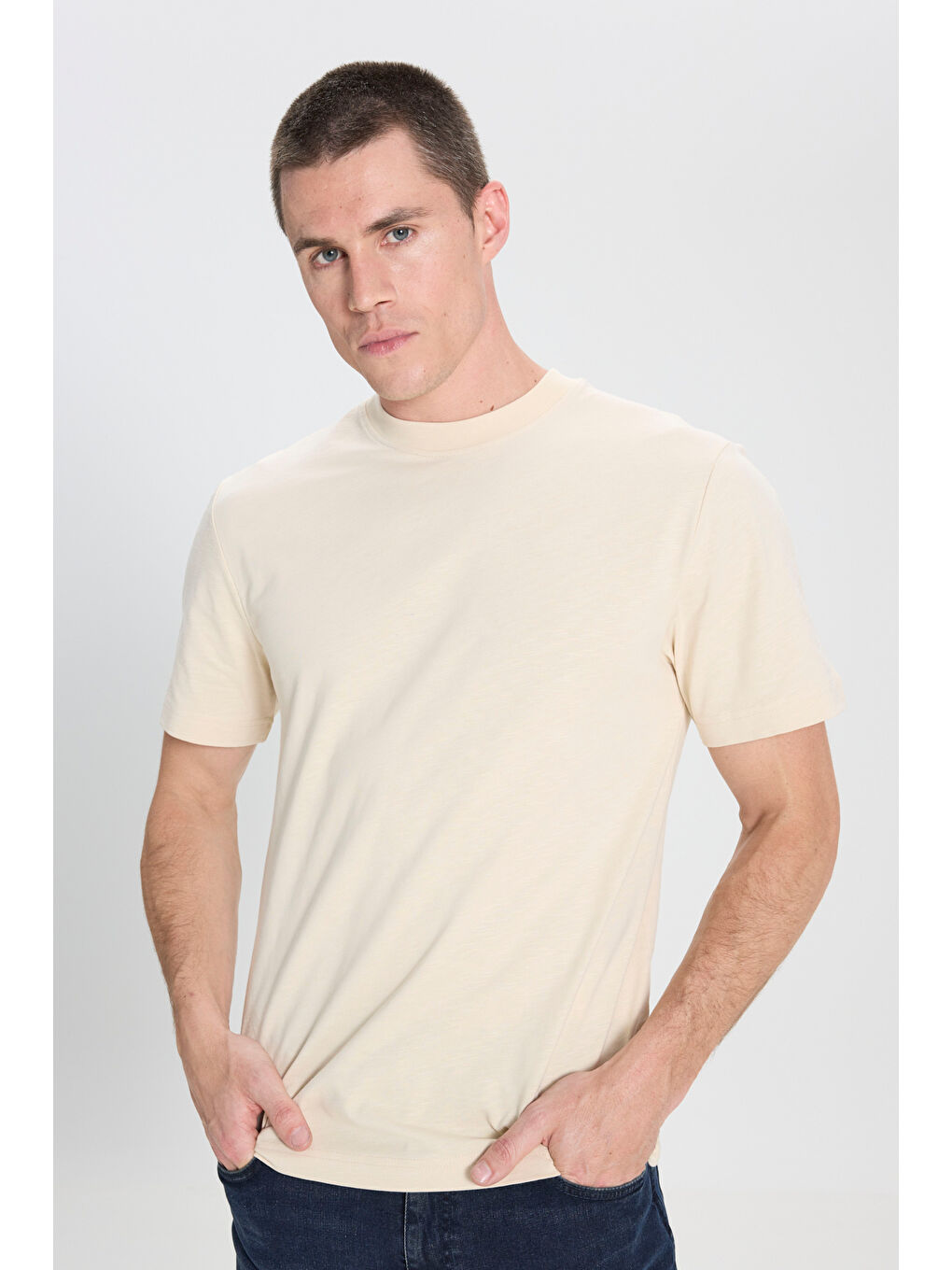 Regular Fit Normal Kesim Bisiklet Yaka %100 Pamuk Bej Tişört-2