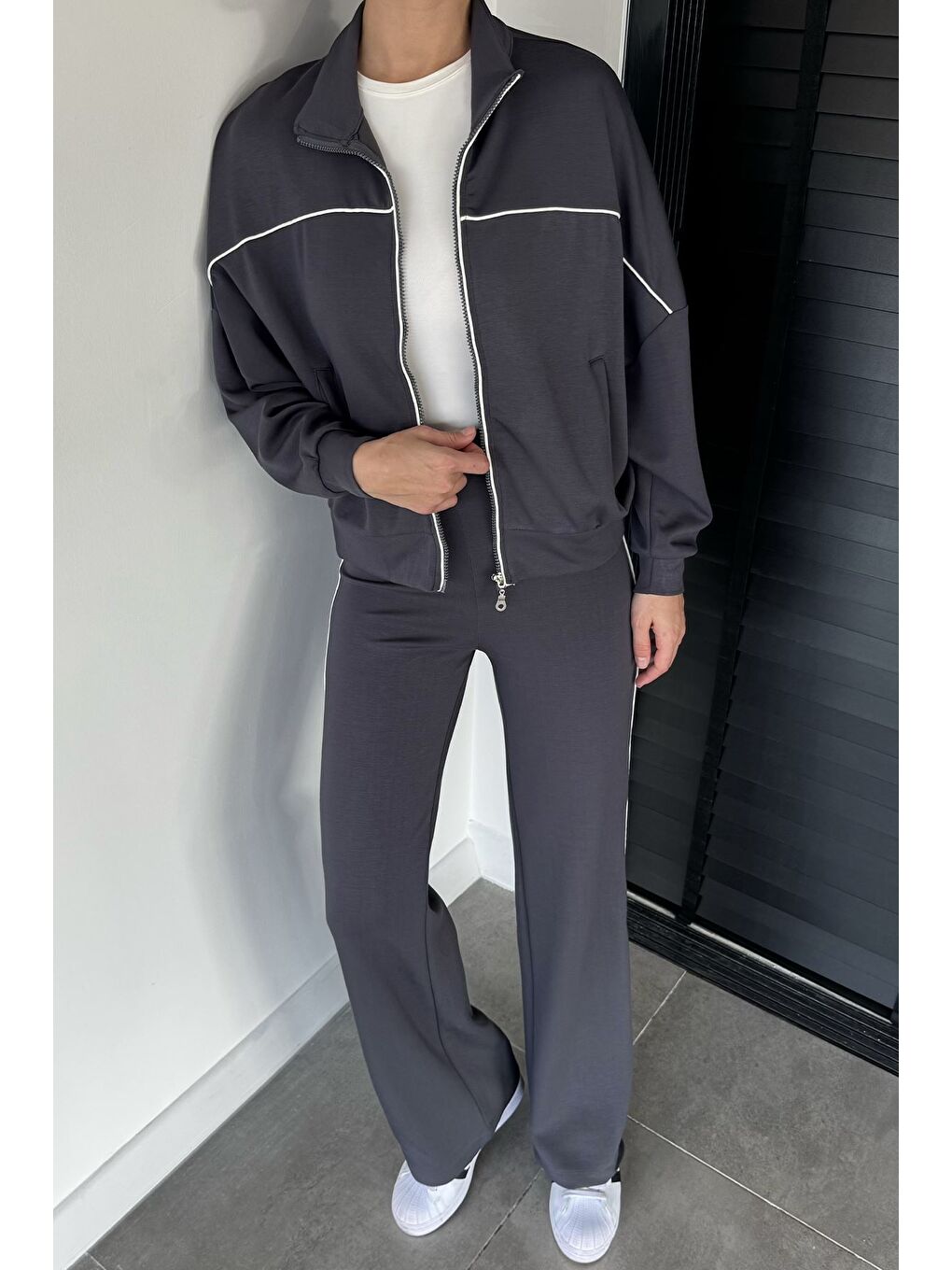 Antrasit Kadın Şerit Detaylı Ön Fermuarlı Oversize Sweat Bel Lastikli Pantolon İkili Takım