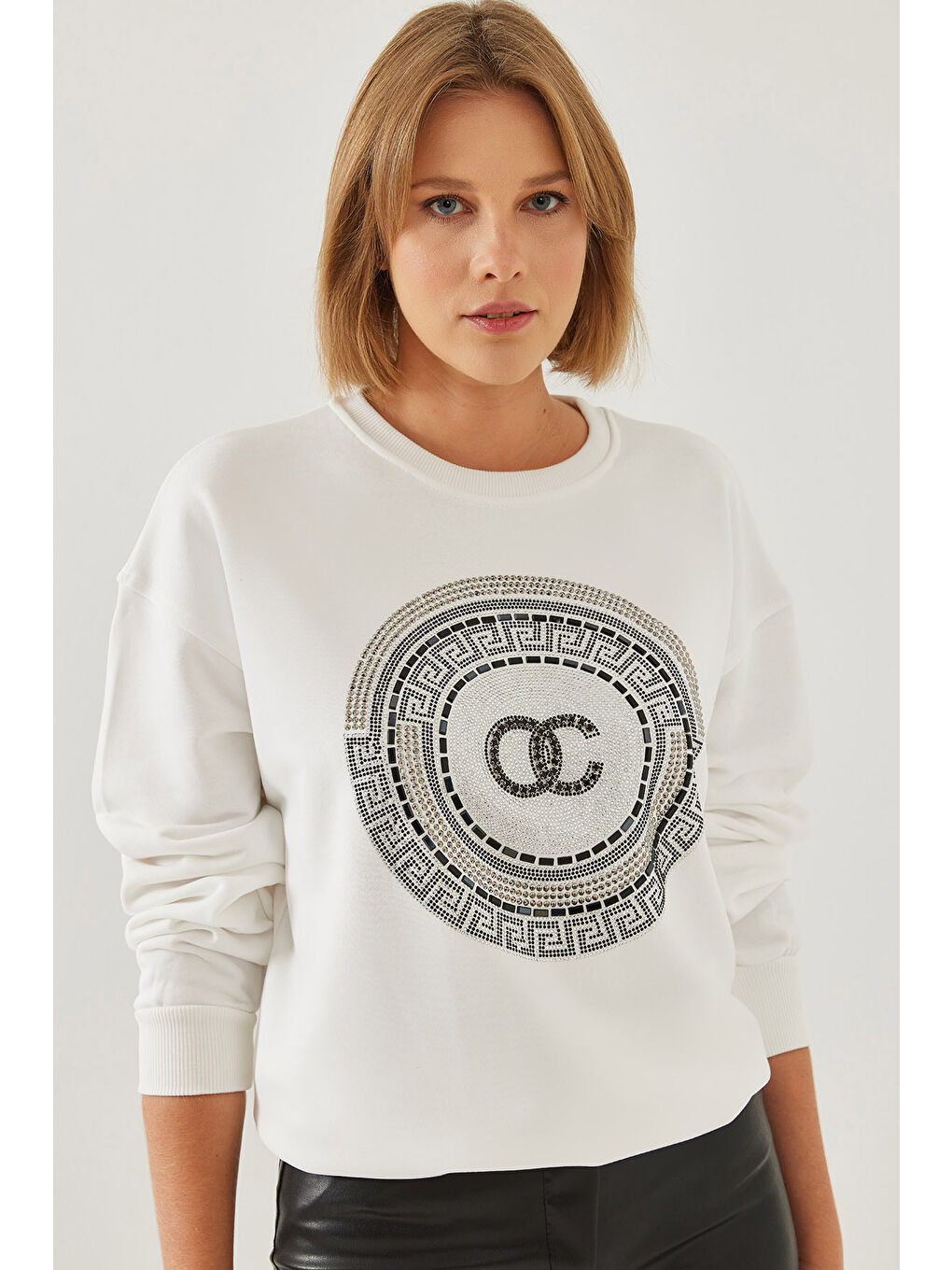 Beyaz Kadın Taş İşlemeli Sweatshirt