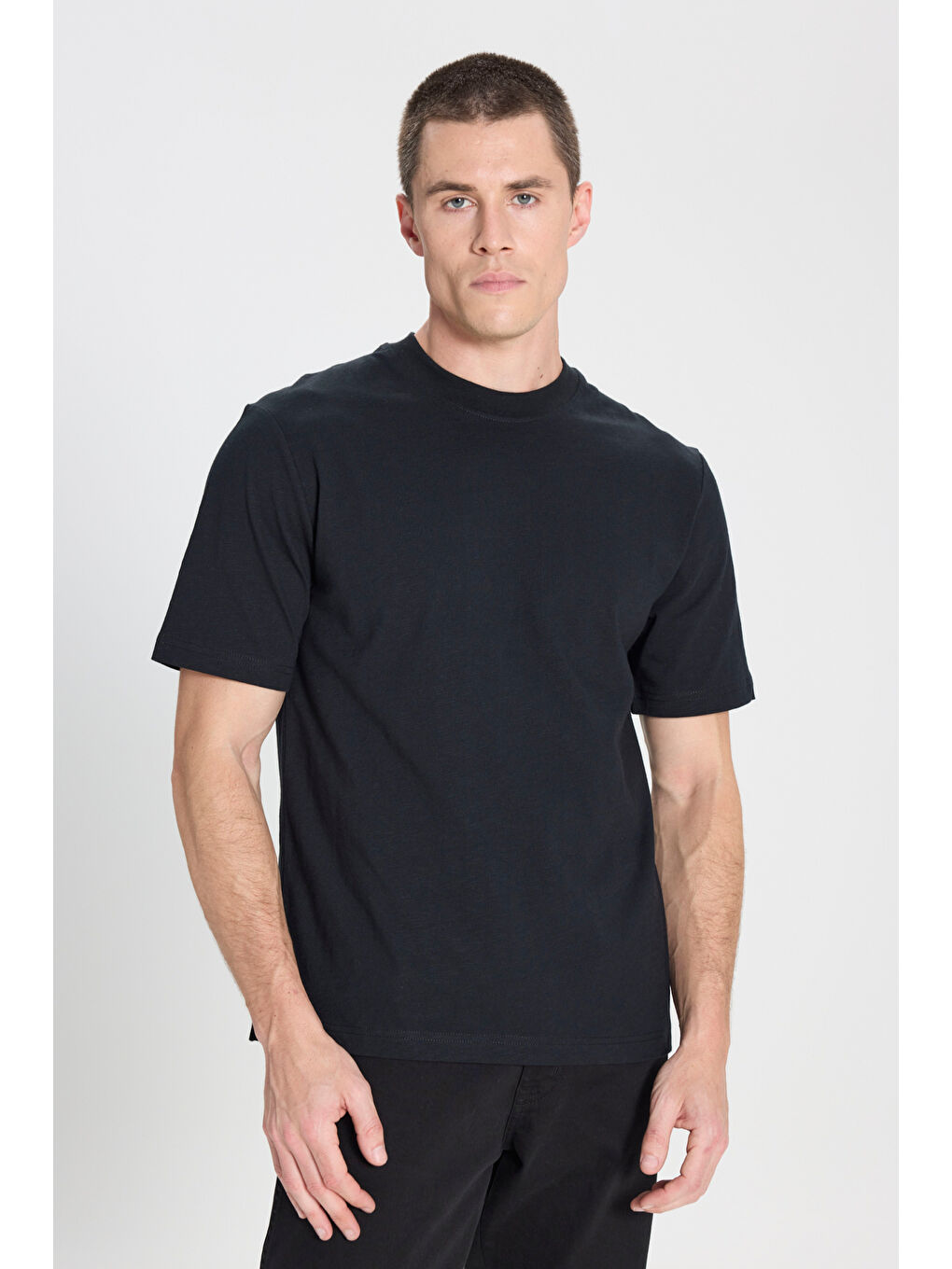 Regular Fit Bisiklet Yaka %100 Pamuk Siyah Tişört