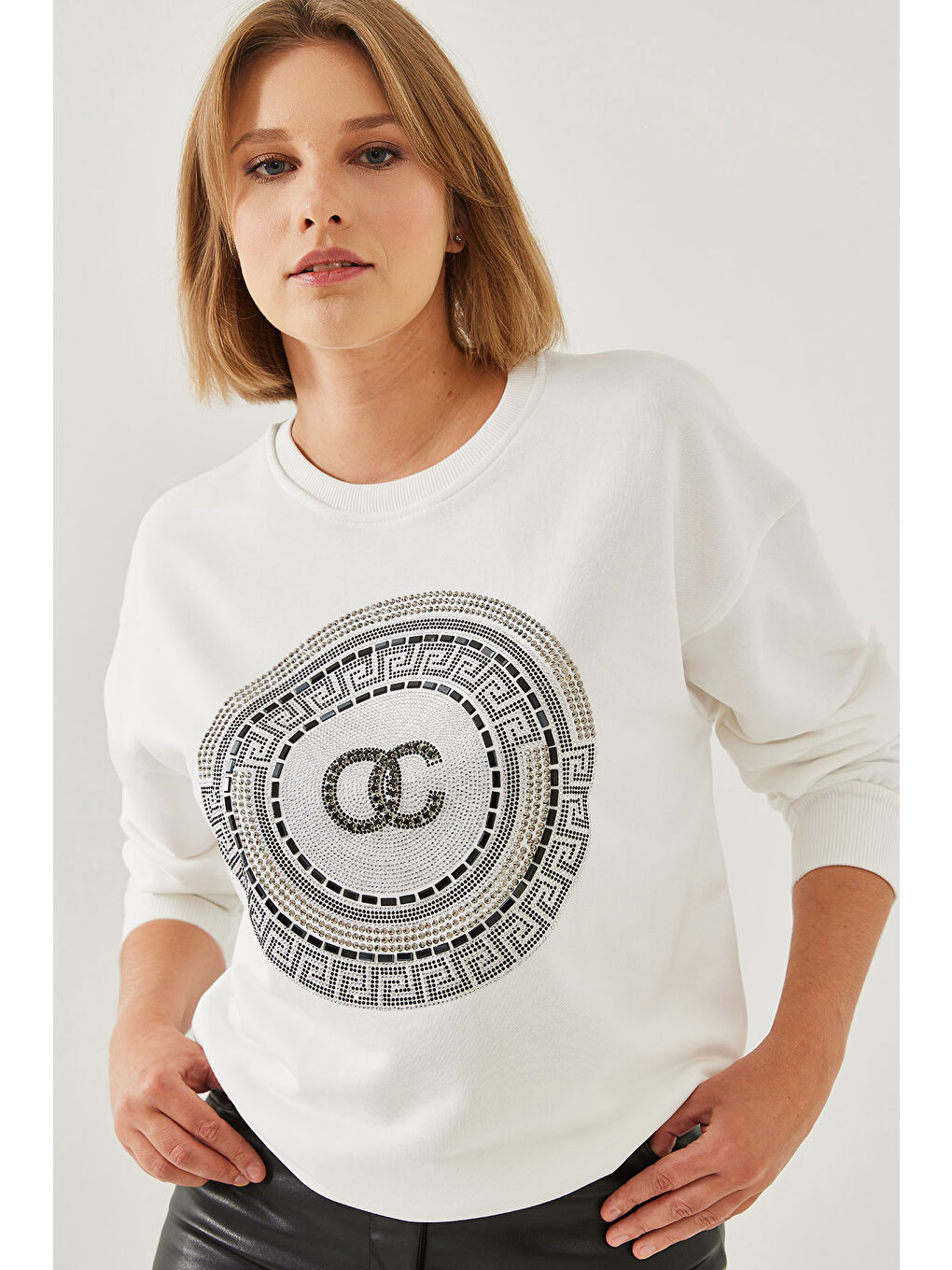 Beyaz Kadın Taş İşlemeli Sweatshirt-2