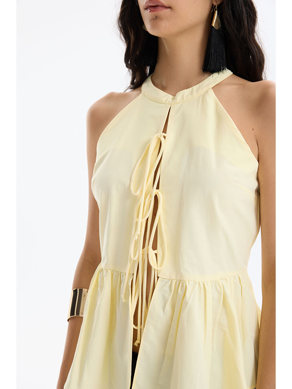 Önü Bağcıklı Halter Yaka Bluz Sarı-3