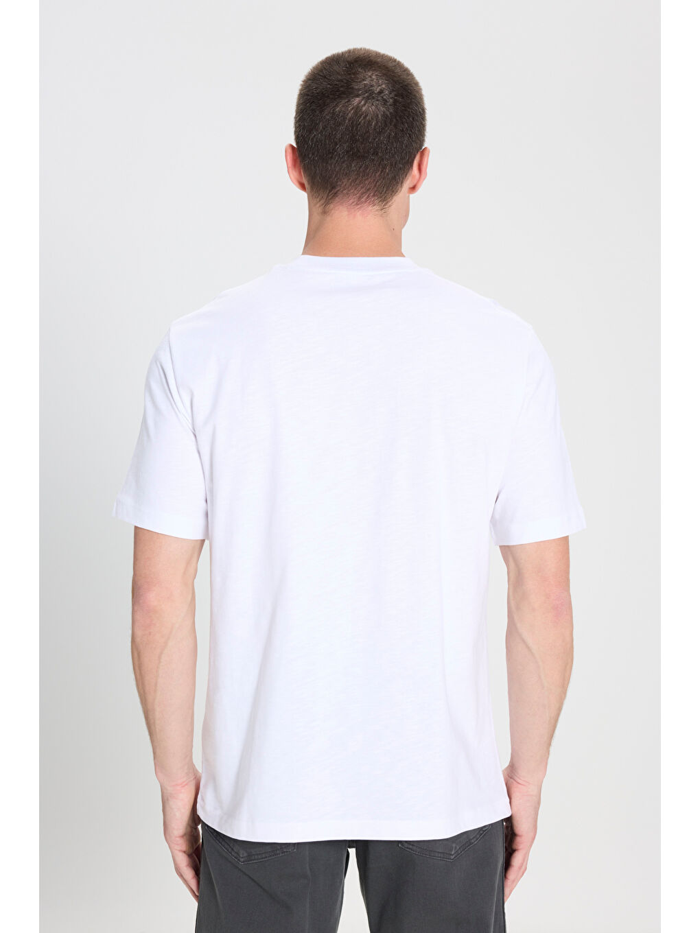 Regular Fit Normal Kesim Bisiklet Yaka %100 Pamuk Beyaz Tişört-5