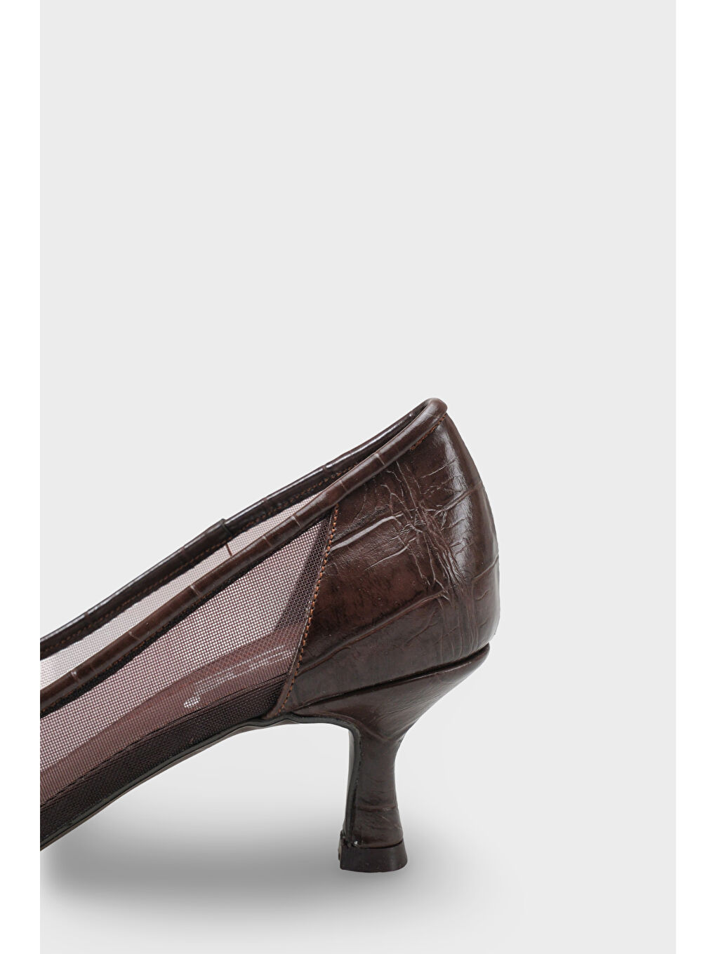 Kahverengi Fidela Fileli Sivri Burunlu Orta Topuklu Kadın Ayakkabı-2