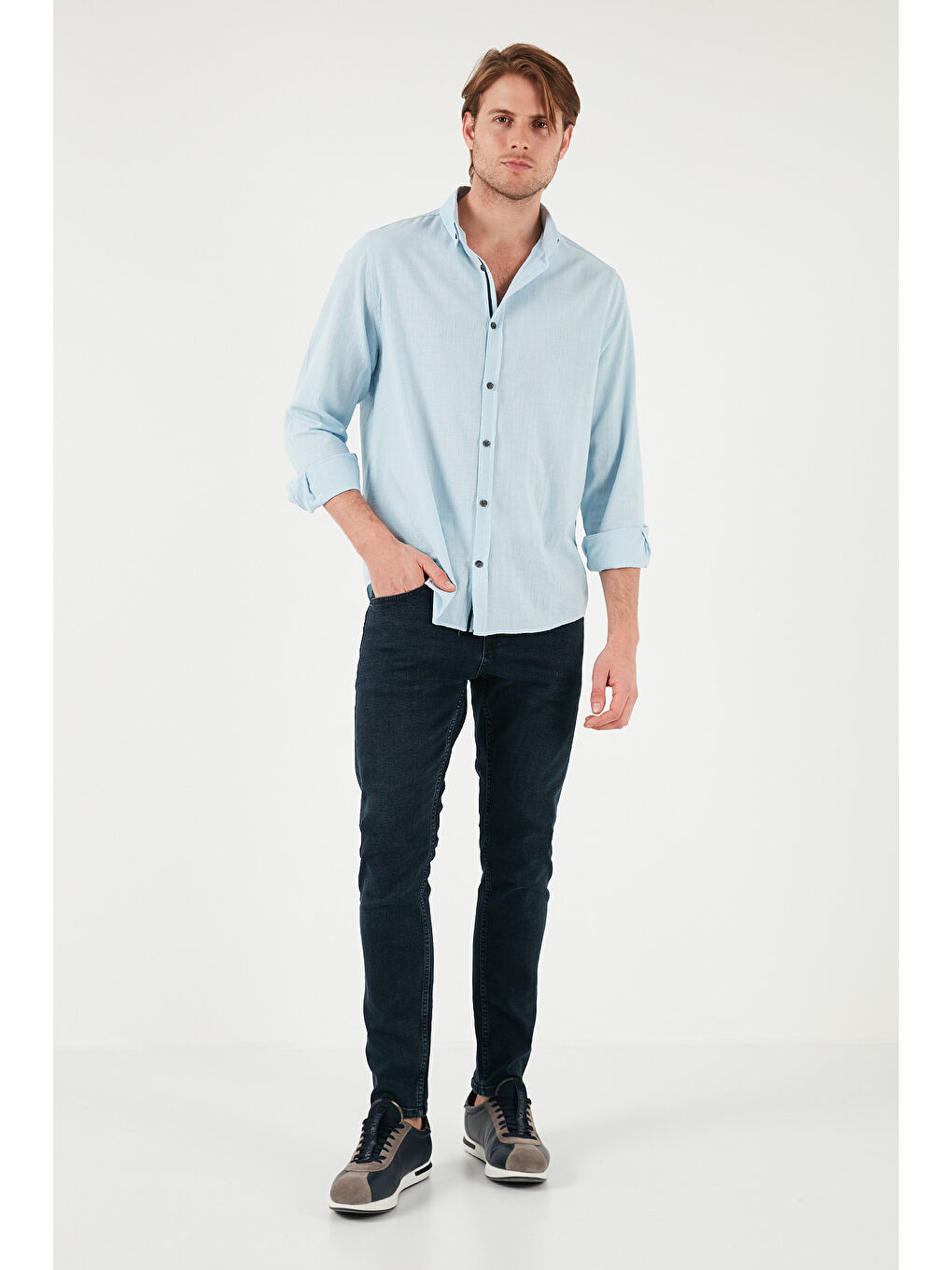 Lacivert Pamuklu Slim Fit Yüksek Bel Dar Paça Erkek Jeans 3300S80TOKYO