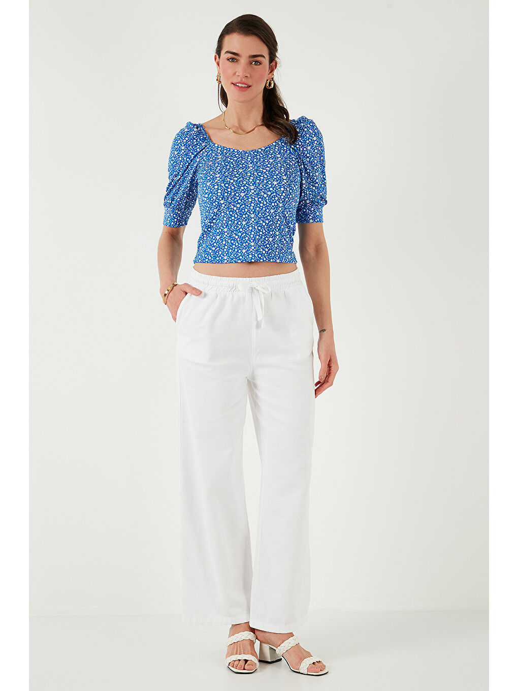 Beyaz Pamuklu Relaxed Fit Yüksek Bel Bol Paça Kadın Pantolon 668Yp5118