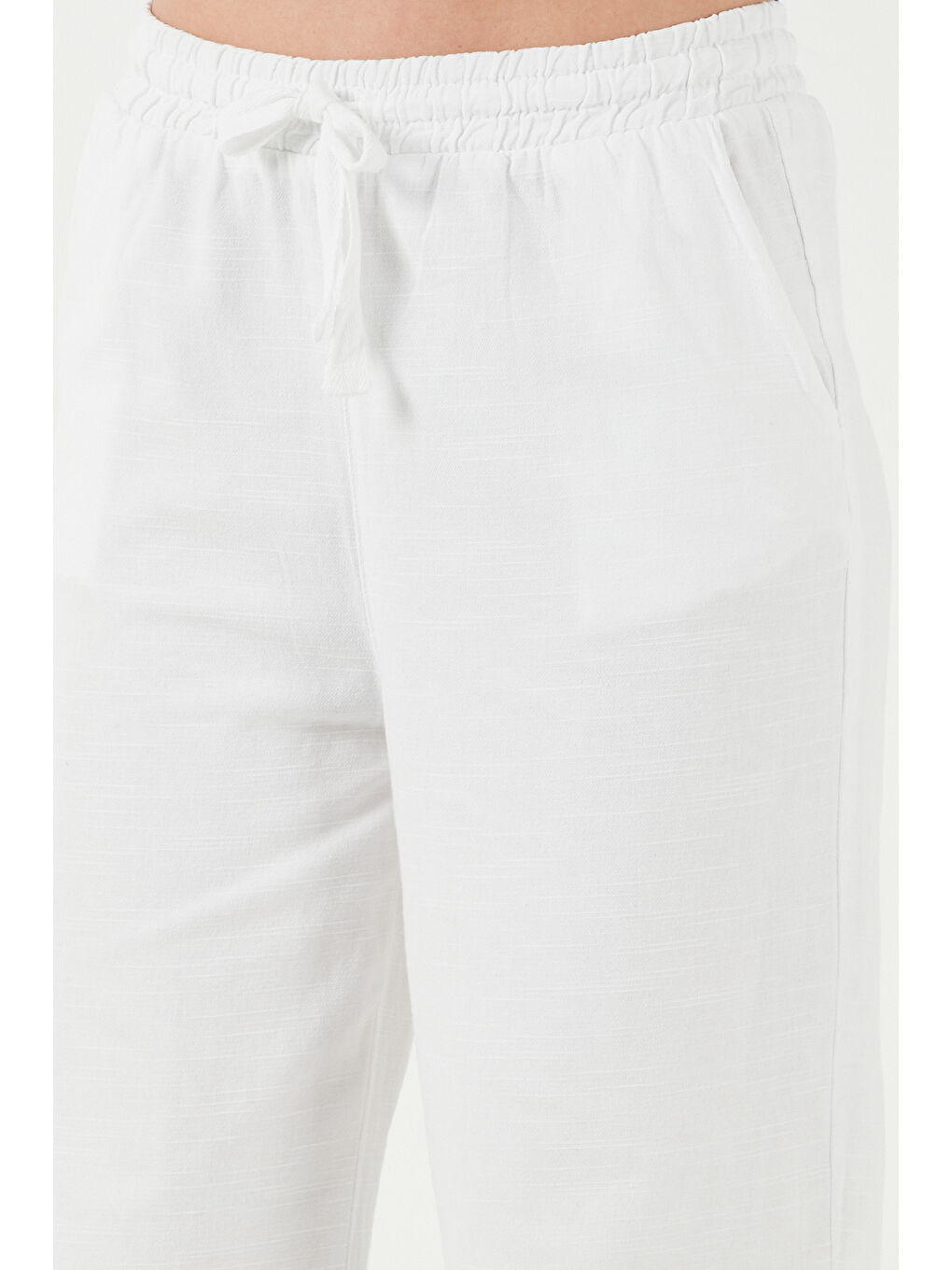 Beyaz Pamuklu Relaxed Fit Yüksek Bel Bol Paça Kadın Pantolon 668Yp5118-5