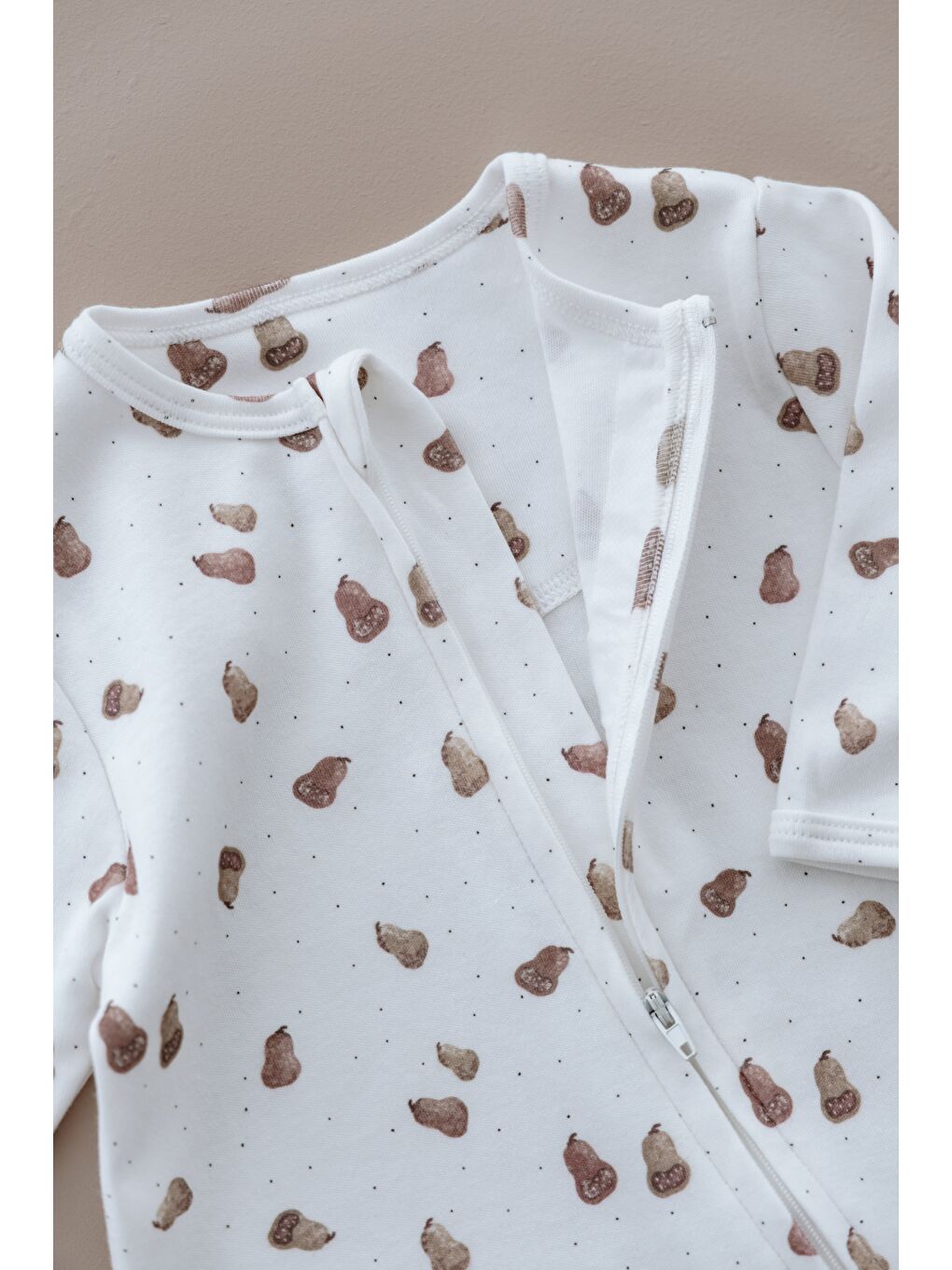 Beyaz Armut Baskılı Calmy Serisi Kendinden Patikli Fermuarlı Tulum-6