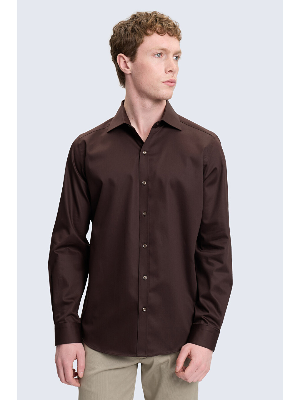 Kahverengi Slim Fit İğneli Yaka 100% Pamuk Uzun Kollu Spor Gömlek
