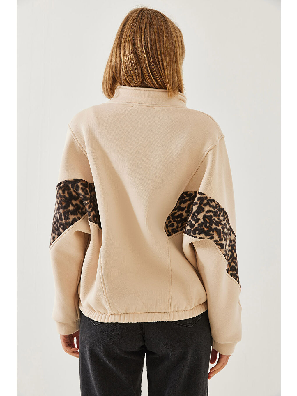 Bej Kadın Leopar Desen Polar Garnili Fermuarlı Hırka-3