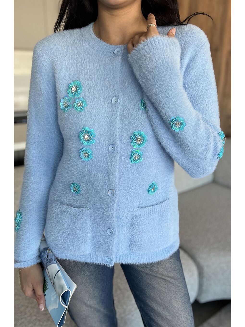 Mavi Kadın Pul İşlemeli Yumoş İplik Triko Ceket-1