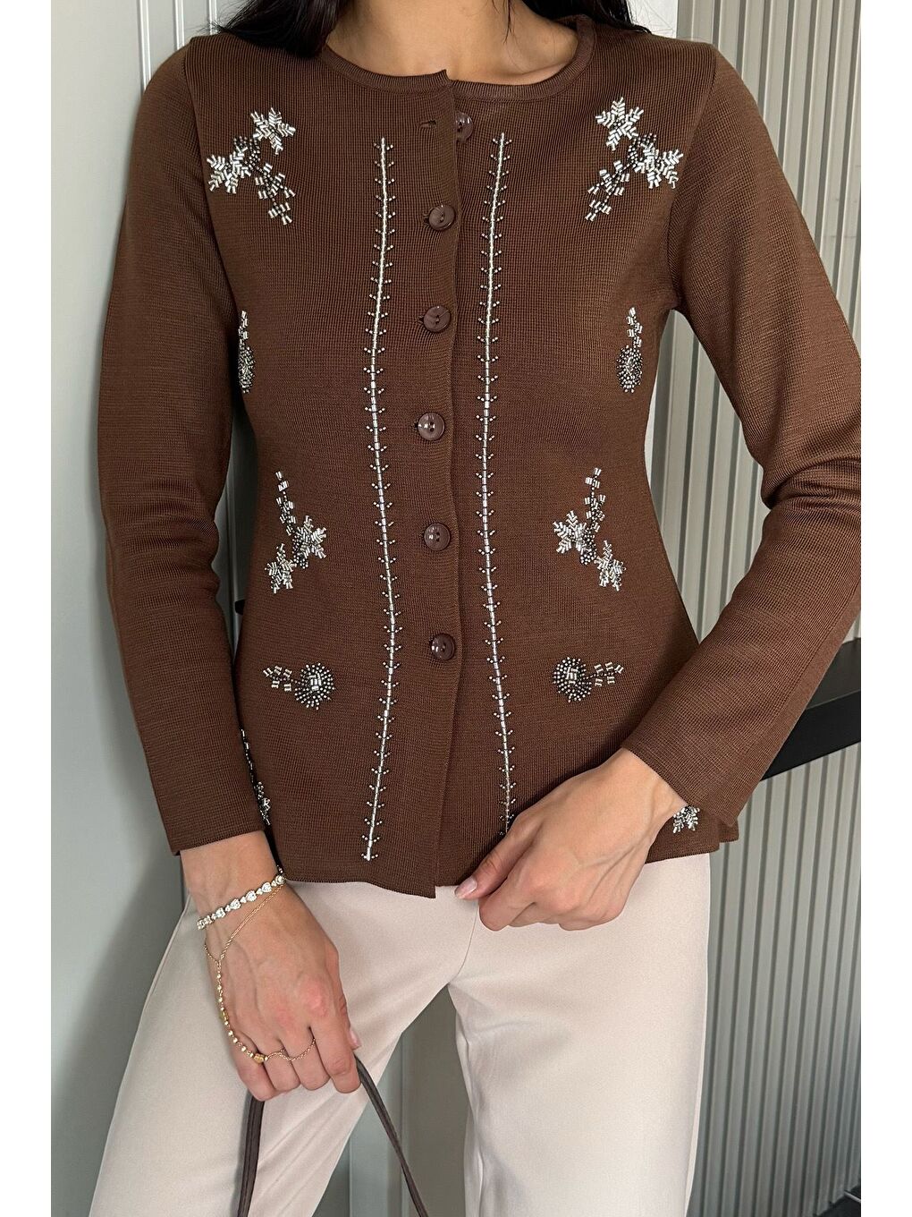 Kahverengi Taşlı Triko Hırka-1
