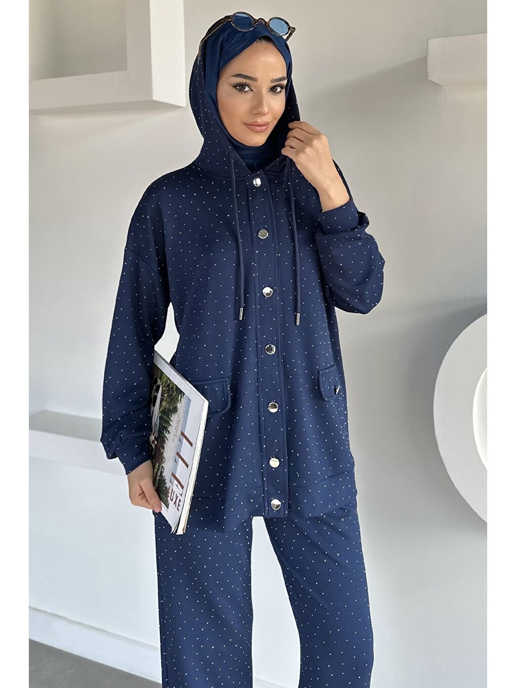 Lacivert Kapüşonlu Taşlı Hırka Pantolon Tesettür İkili Takım-4