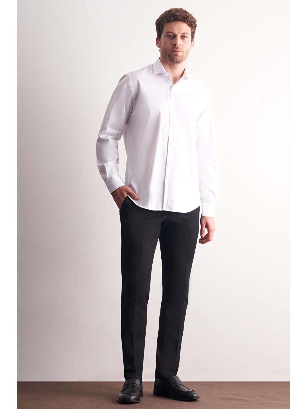 Beyaz Yarım İtalyan Yaka Uzun Kol Premium Slim Fit %100 Pamuk Gömlek 1004255197-1