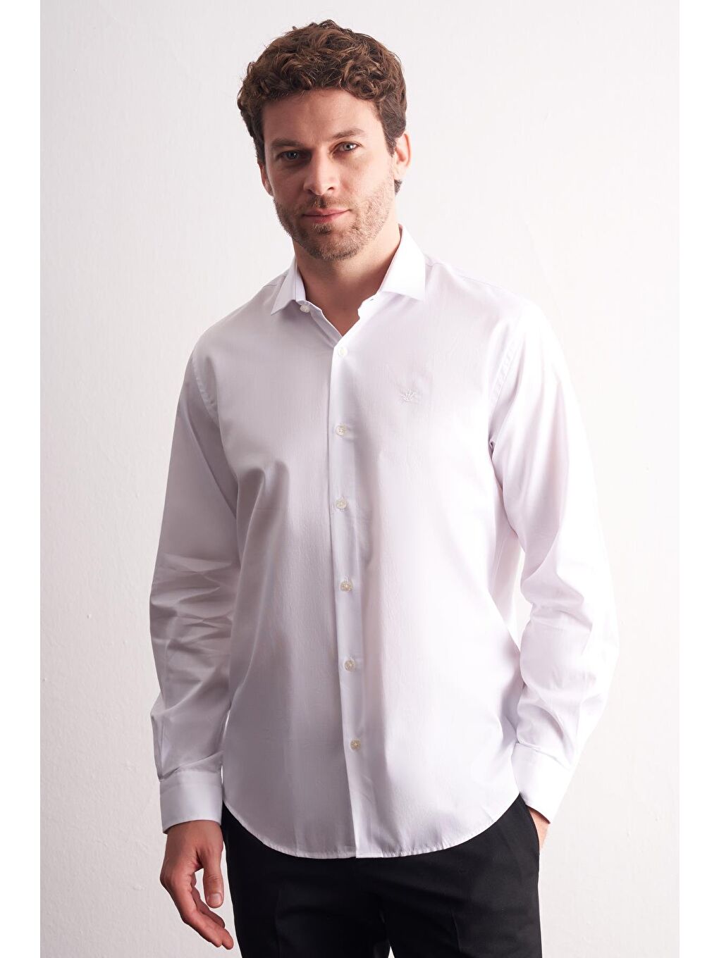 Beyaz Yarım İtalyan Yaka Uzun Kol Premium Slim Fit %100 Pamuk Gömlek 1004255197-2