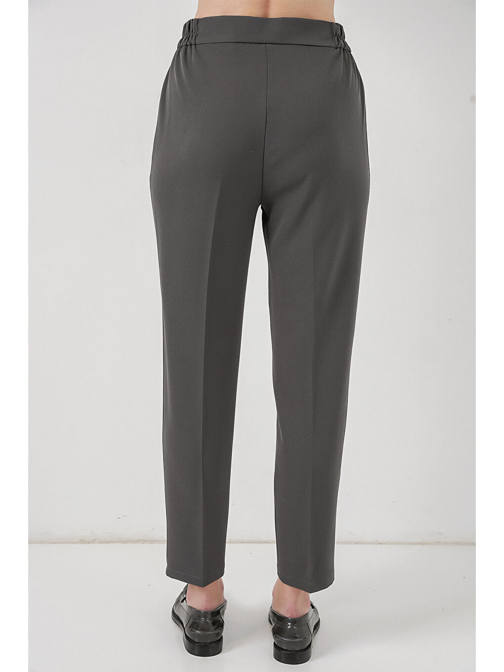 Kadın Beli Lastikli Kumaş Pantolon 30058 - Antrasit-5