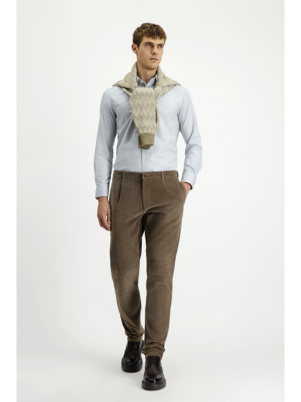 Bej Regular Fit Elastanlı Pileli Kadife Pantolon-2