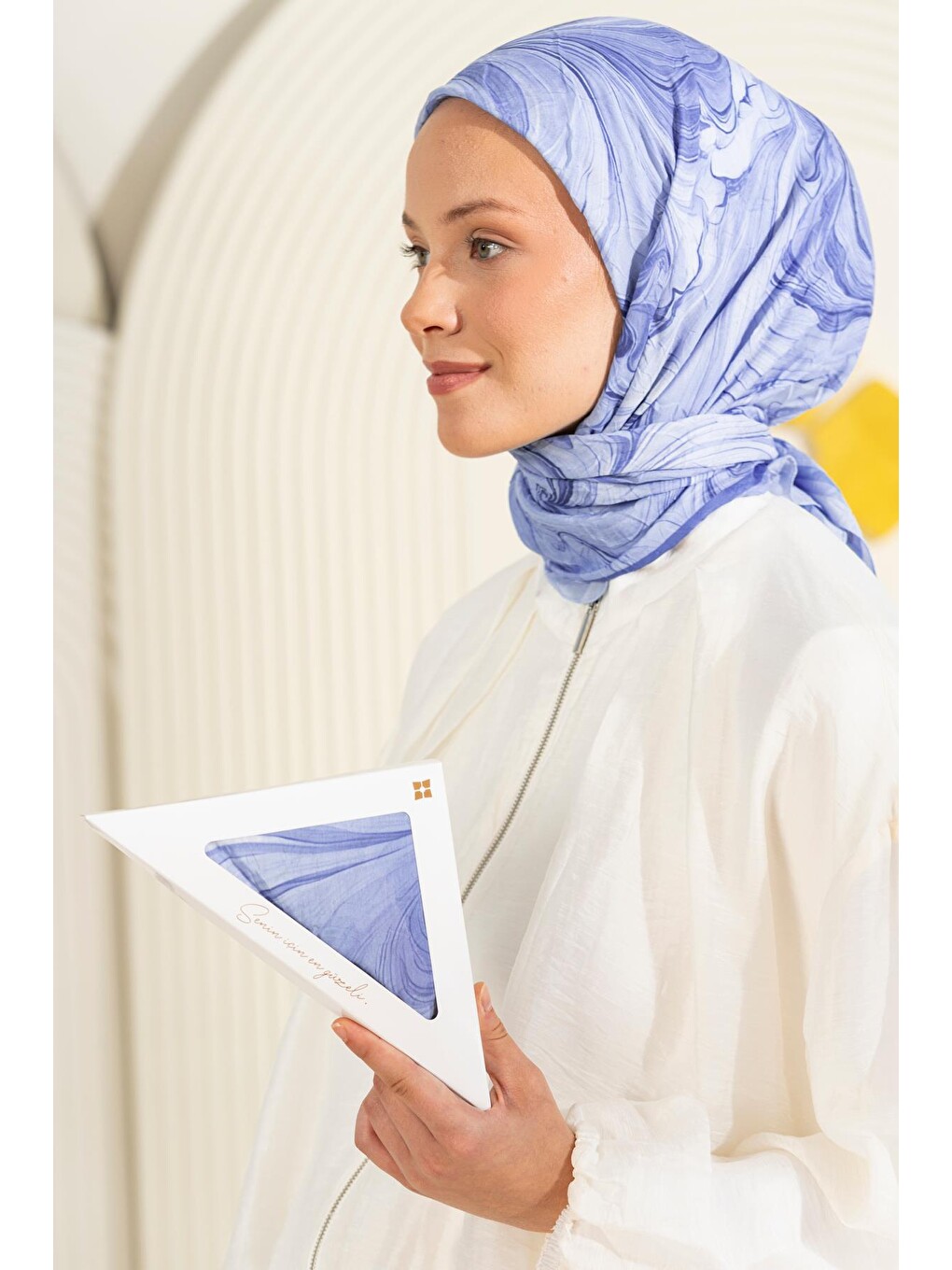 İndigo Ebru Desenli Kırışık Dokulu Soft Eşarp Maryas