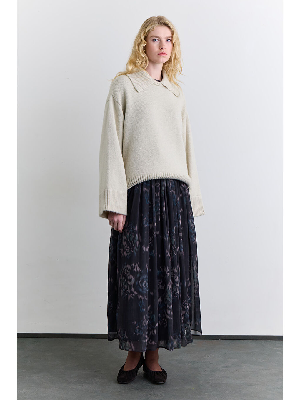 Bej Geniş Yaka Oversıze Kazak Taş-4