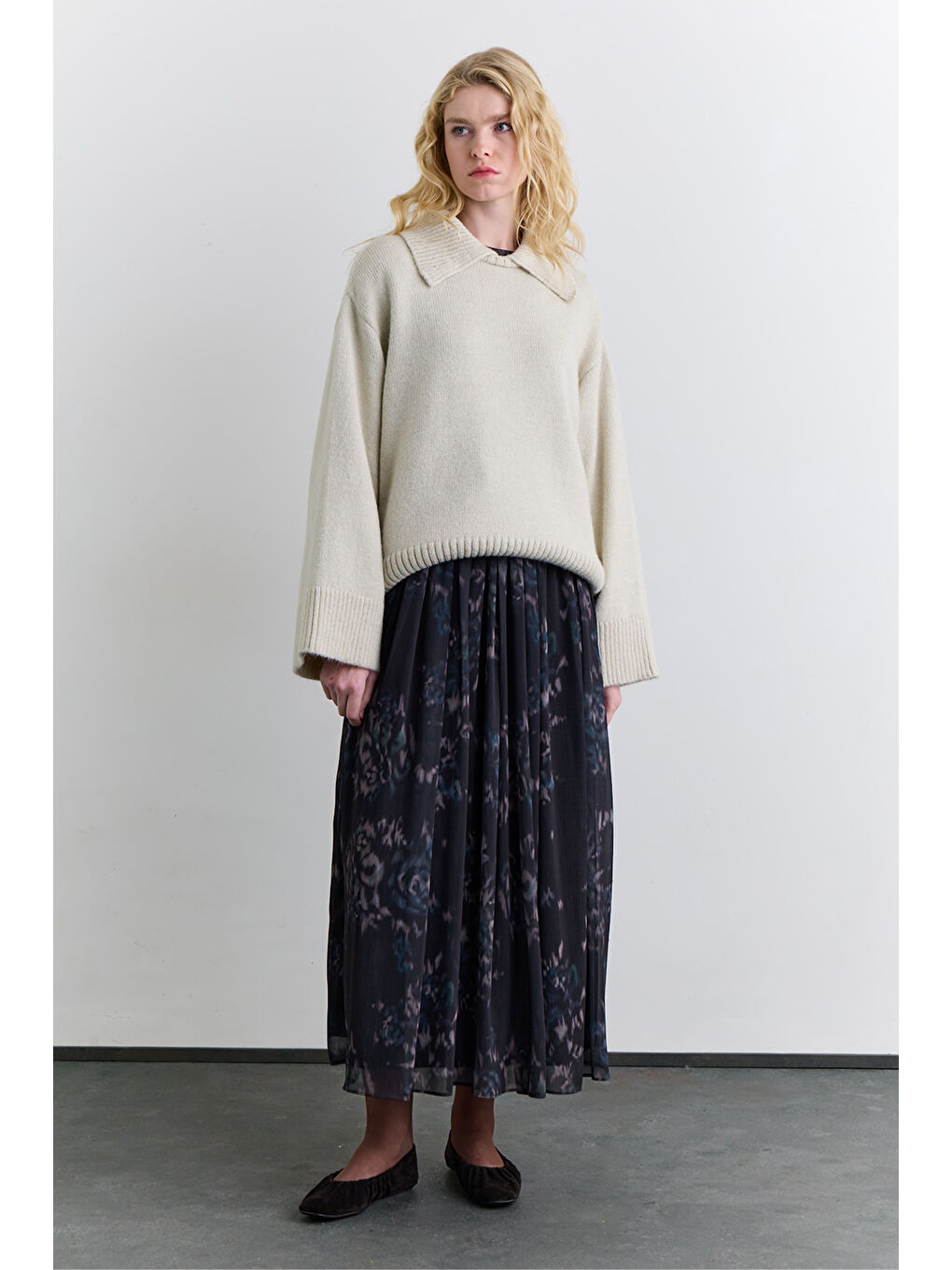 Bej Geniş Yaka Oversıze Kazak Taş-5