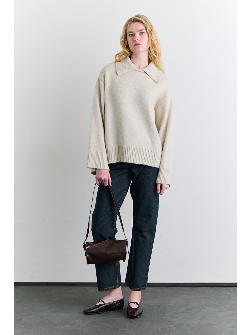 Bej Geniş Yaka Oversıze Kazak Taş-6