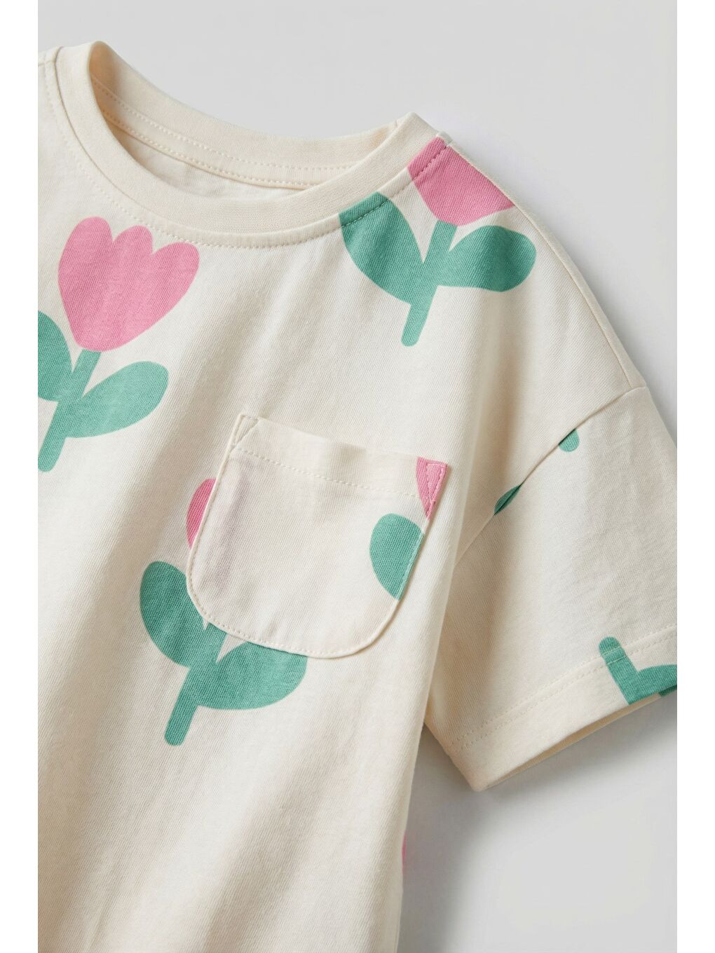 Beyaz Kız Çocuk Pamuklu Ekru Çiçek Desenli Tişört Şort Takım - Cepli-3