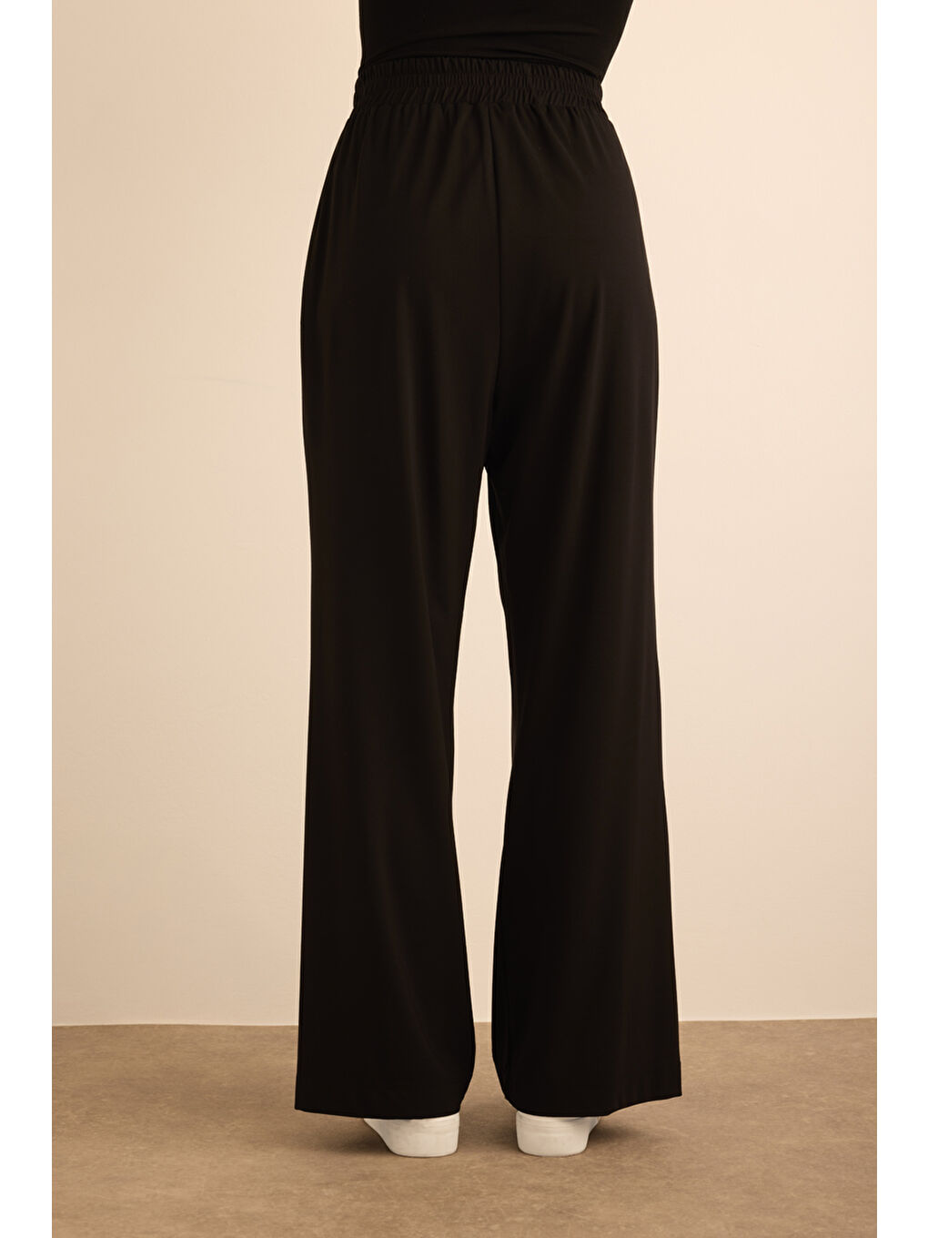 Siyah Beli Lastikli Örme Bol Pantolon-5