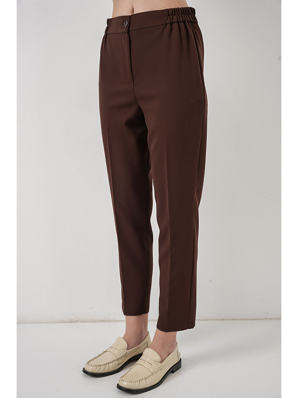 Kadın Beli Lastikli Kumaş Pantolon 30058 - Kahverengi-3