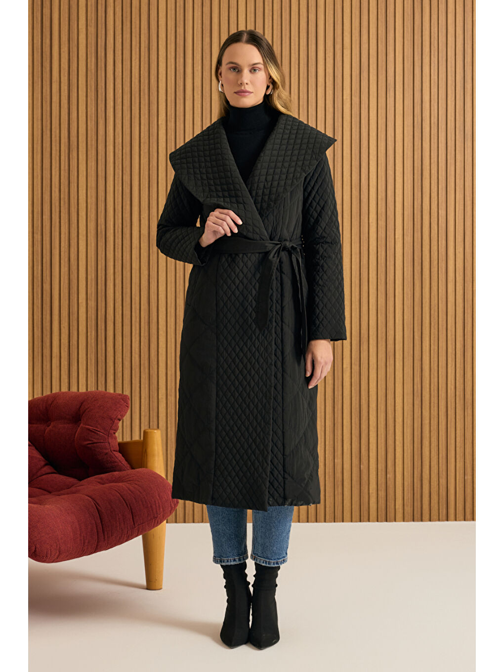 Siyah Şal Yaka Kapitone Mont-1