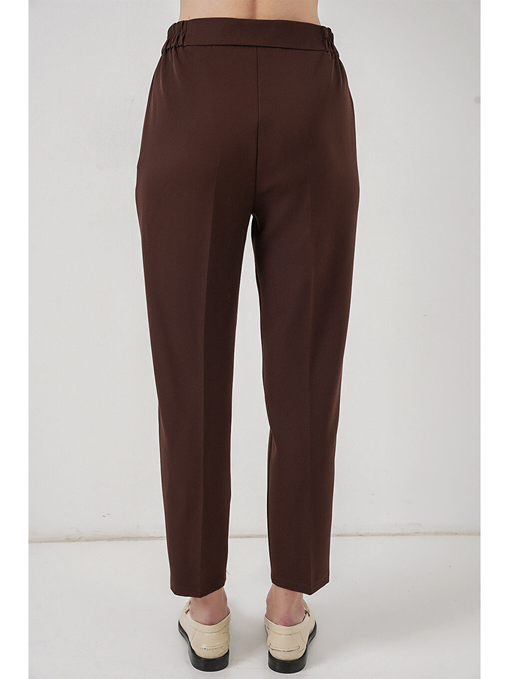 Kadın Beli Lastikli Kumaş Pantolon 30058 - Kahverengi-5