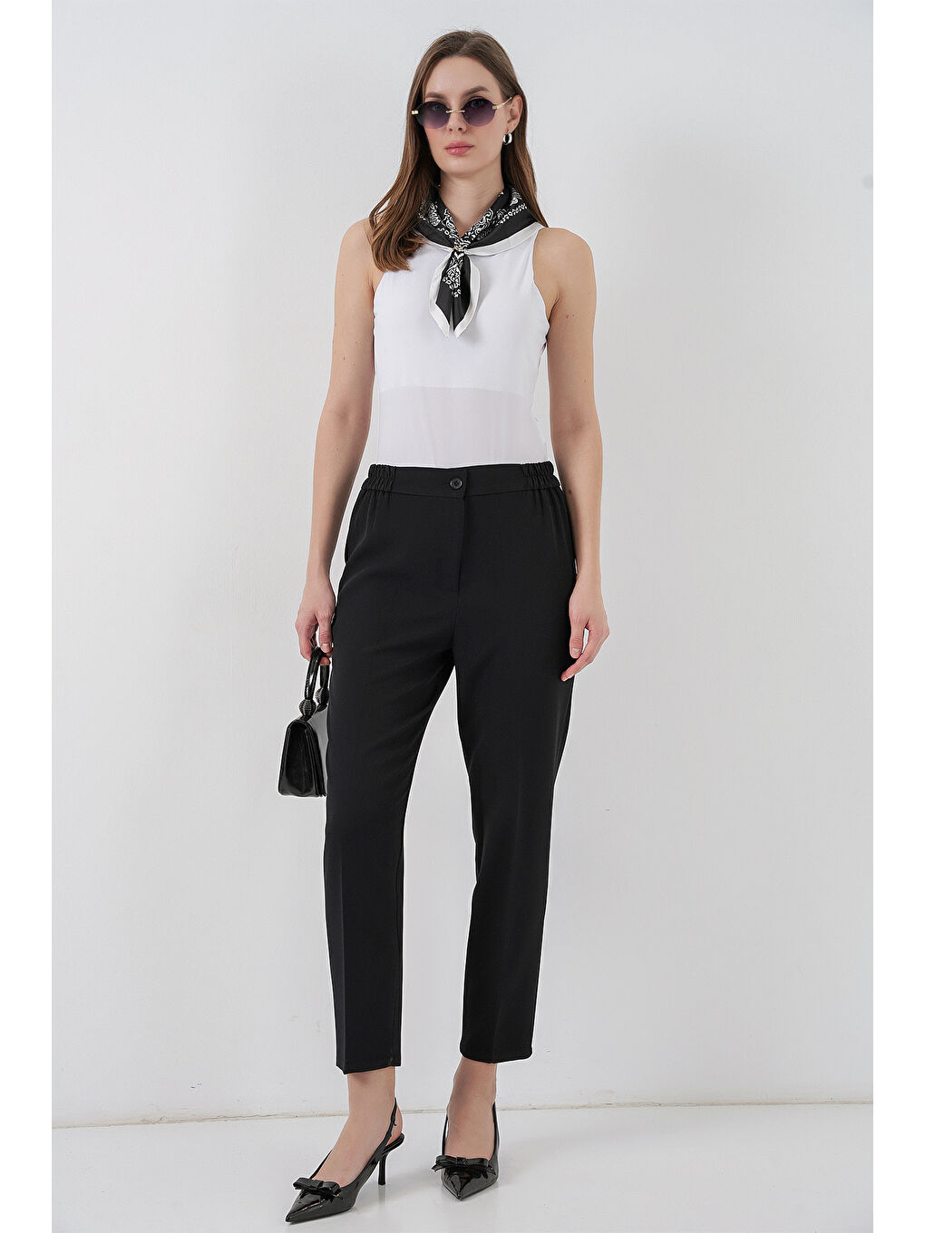 Kadın Beli Lastikli Kumaş Pantolon 30058 - Siyah