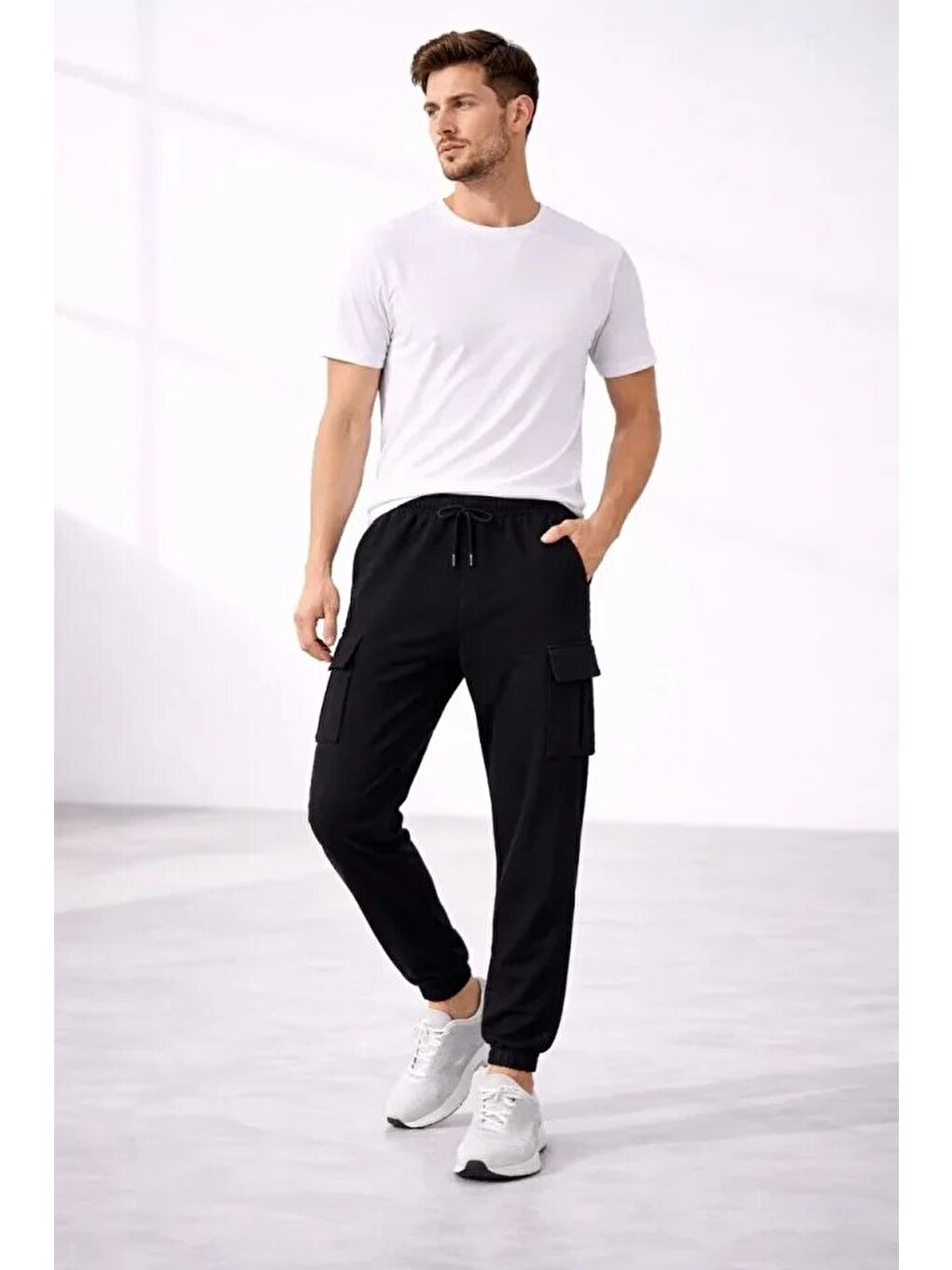 Siyah Erkek Jogger Eşofman Altı Regular Fit-1
