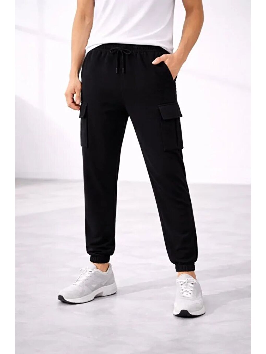 Siyah Erkek Jogger Eşofman Altı Regular Fit-2