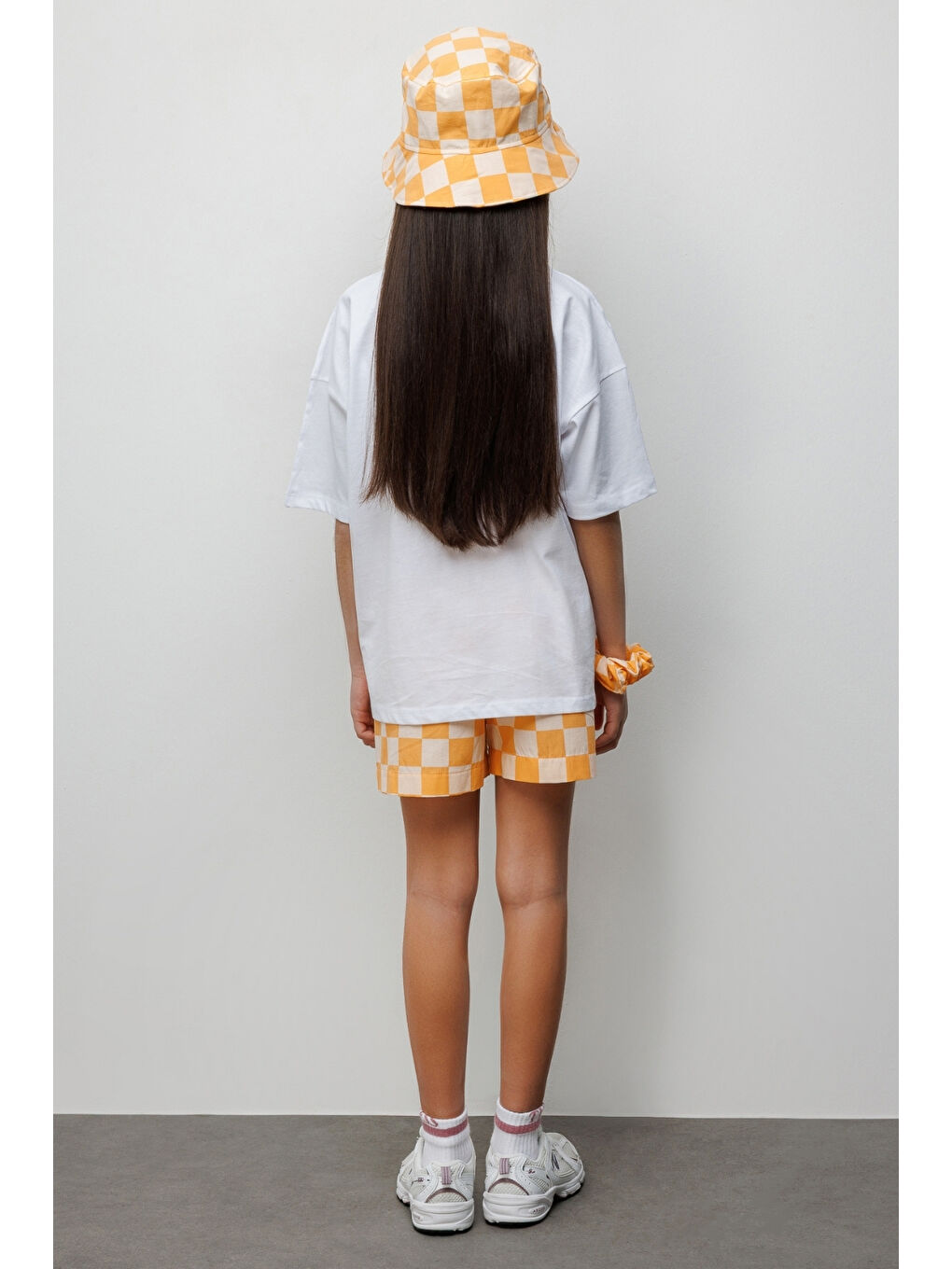 Turuncu Zürafa Figürlü Dama Desenli Çocuk Tişört Şort İkili Takım - Cleo-3