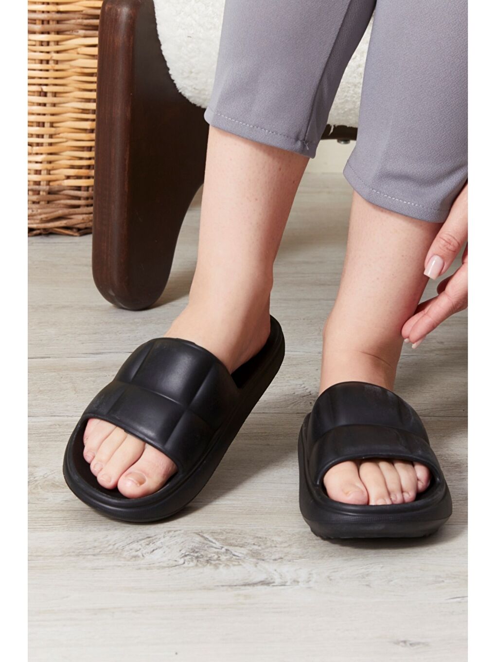 Siyah Lacivert Kadın Günlük Konfor Terlik-2