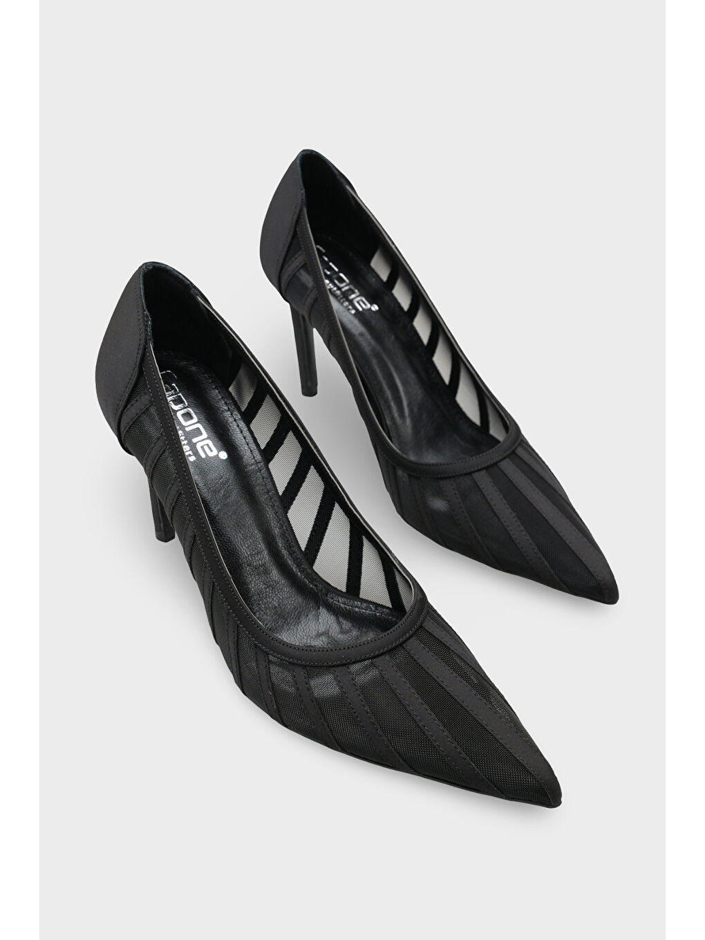 Siyah Micheline Hakiki Deri Astarlı Sivri Burunlu Orta Topuklu File Saten Kadın Ayakkabı-1