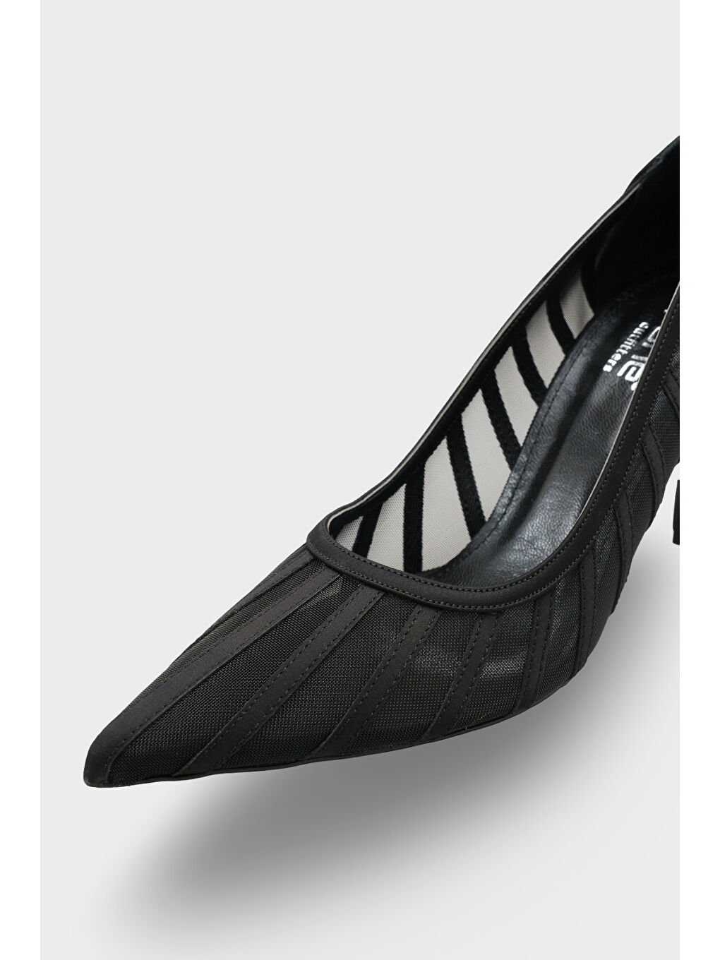 Siyah Micheline Hakiki Deri Astarlı Sivri Burunlu Orta Topuklu File Saten Kadın Ayakkabı-2