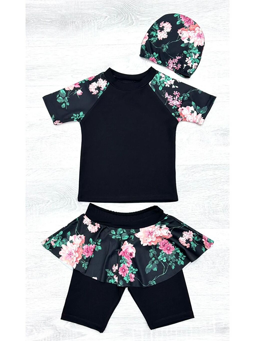 Siyah Elastanlı Dalgıç Kumaş Üç Parça Kız çocuk Mayo