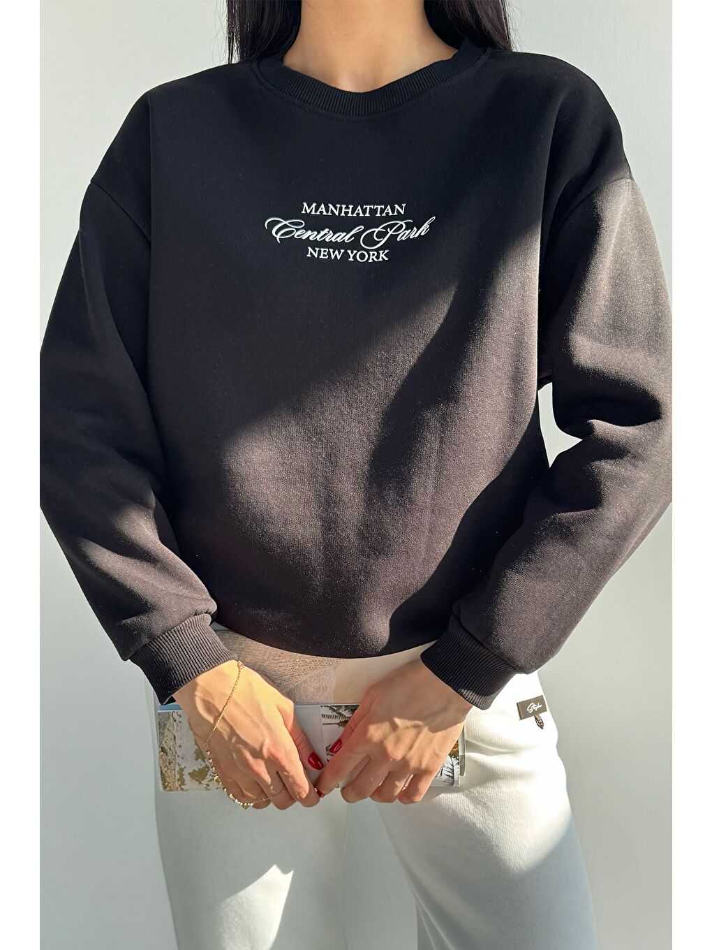 Siyah Kadın Ön Yazı Baskılı Bisiklet Yaka Şardonlu Sweatshirt-2